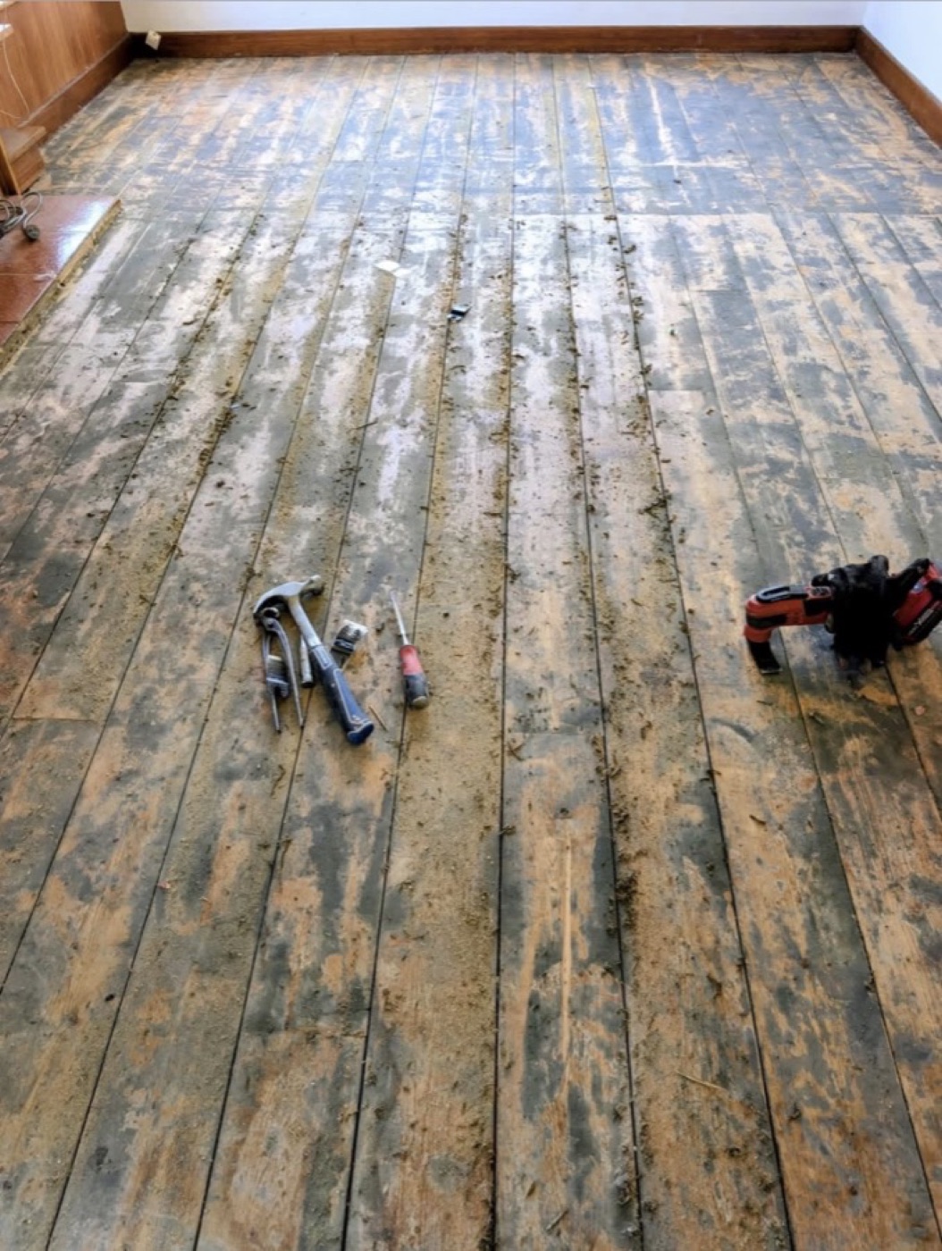 A floor mid sanding